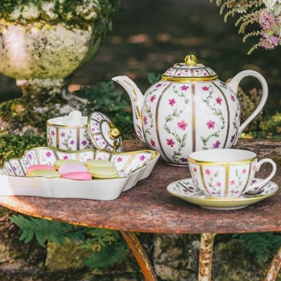 Bernardaud Royal Limoges Roseraie Assorted Plate - Picture 10 of 10